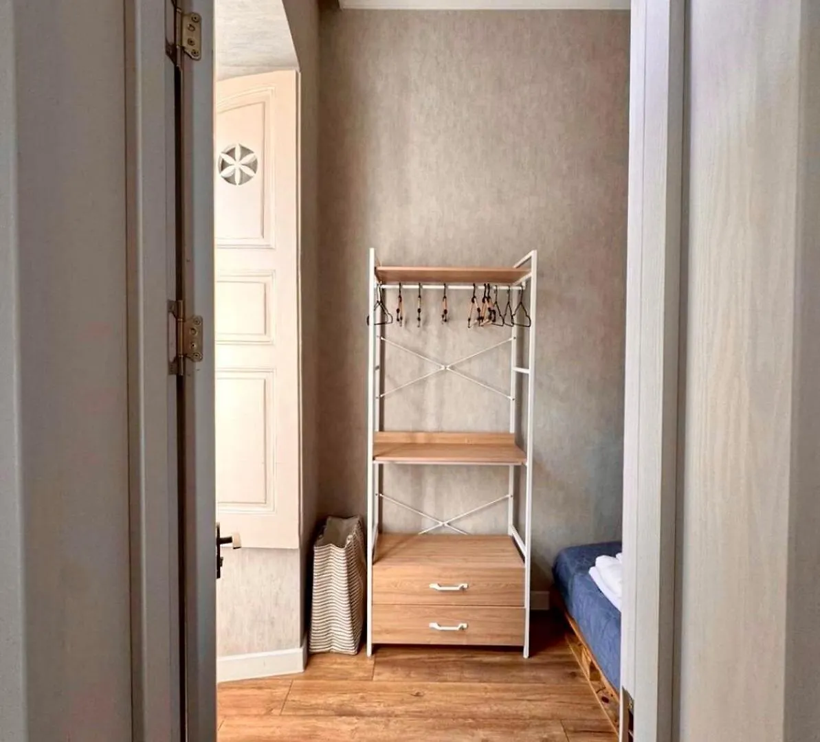 アパート Flat In Art Nouveau Building ティビリシ