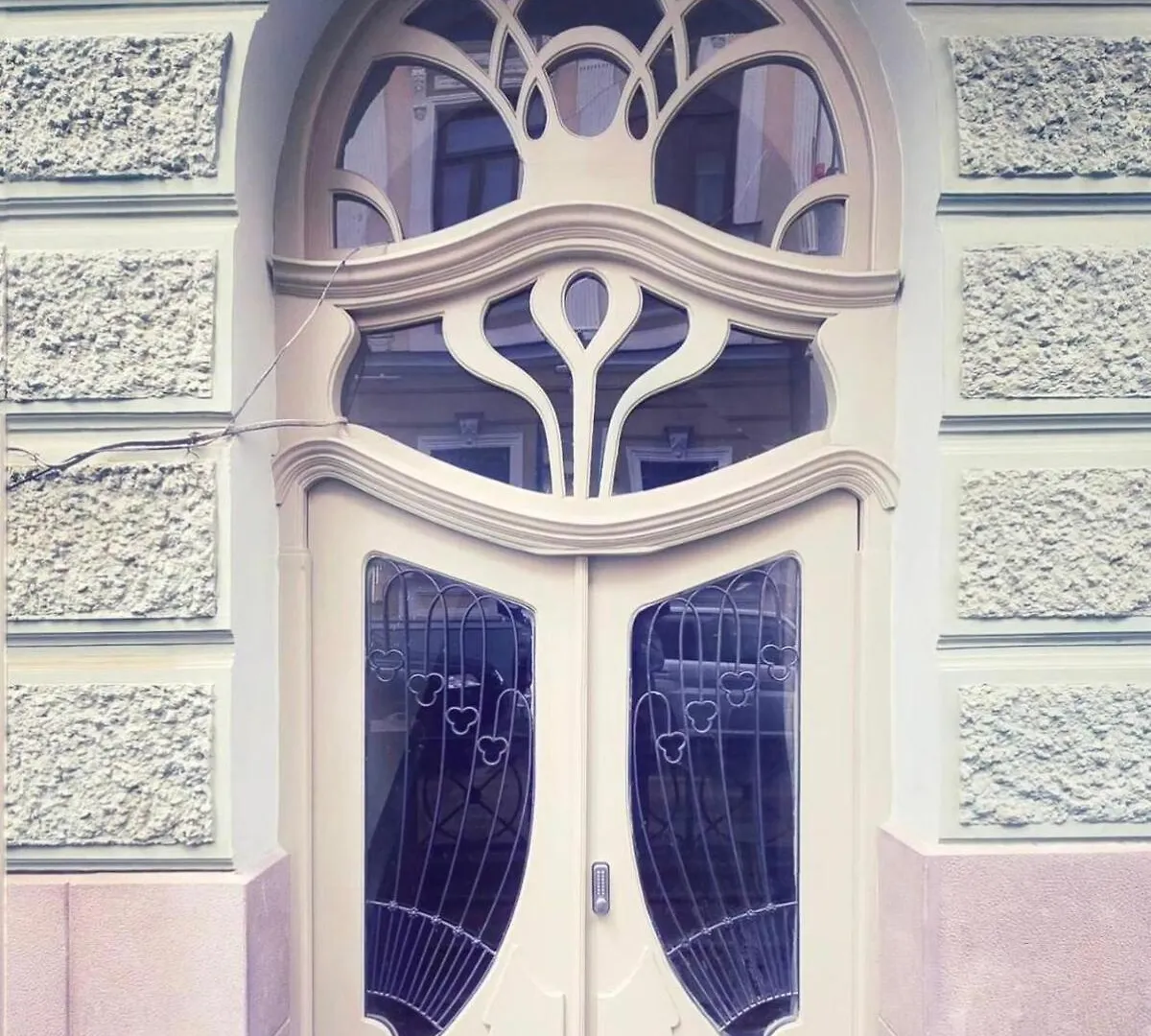Flat In Art Nouveau Building ティビリシ グルジア