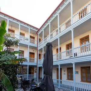 Otel Betlemi, Tiflis